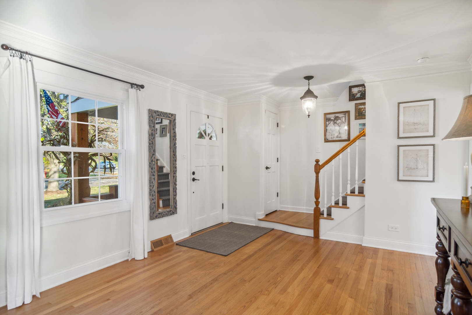 837 Harriet Lane