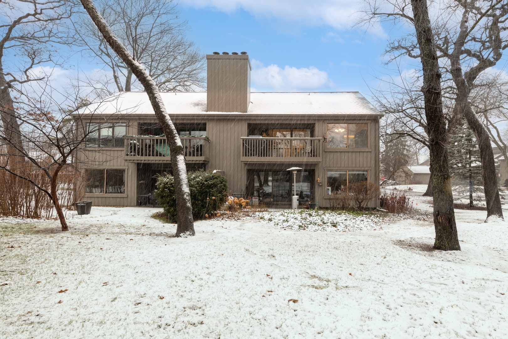 563 Woodview Road Unit: A