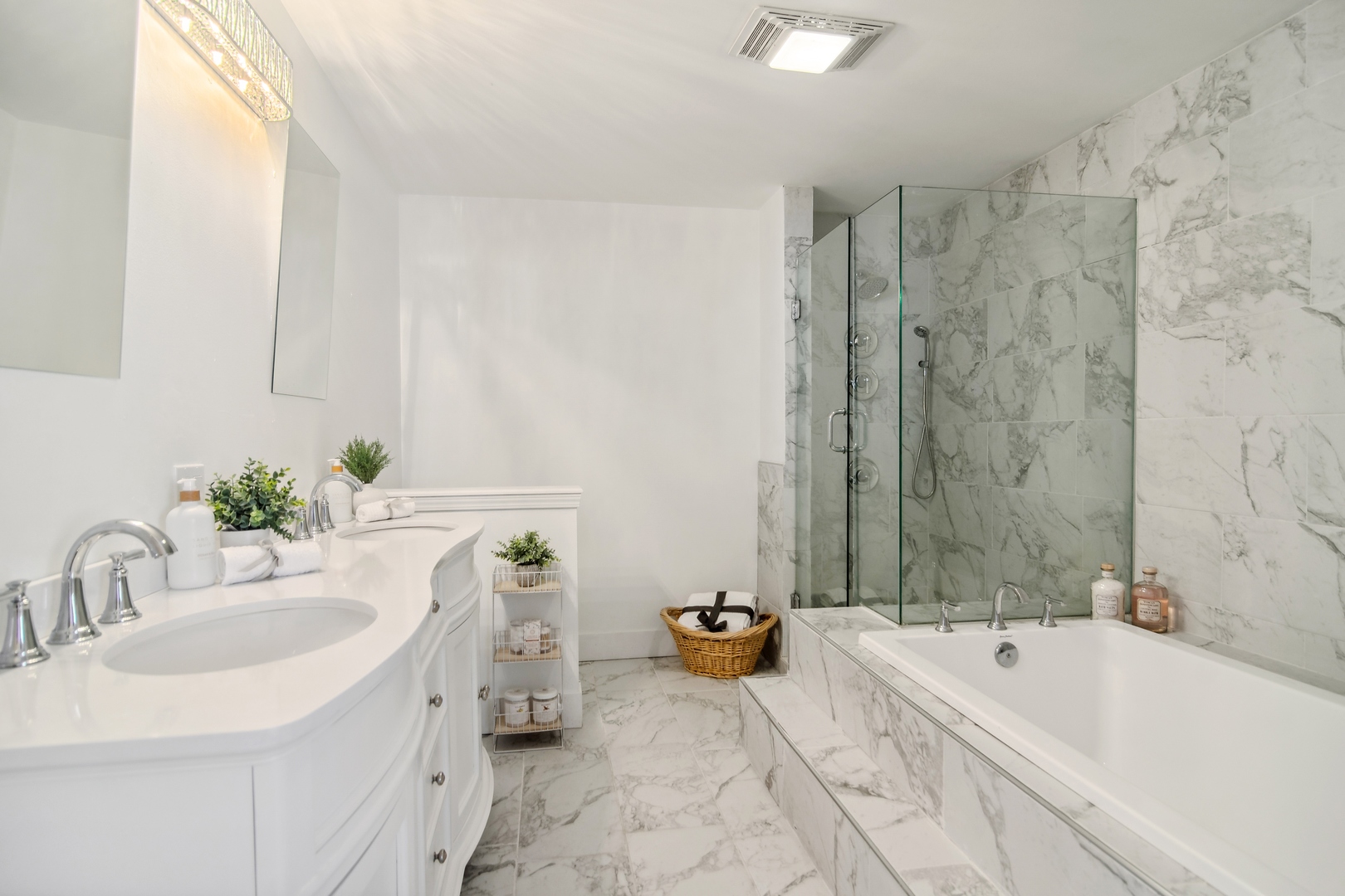 37 W Surrey Lane