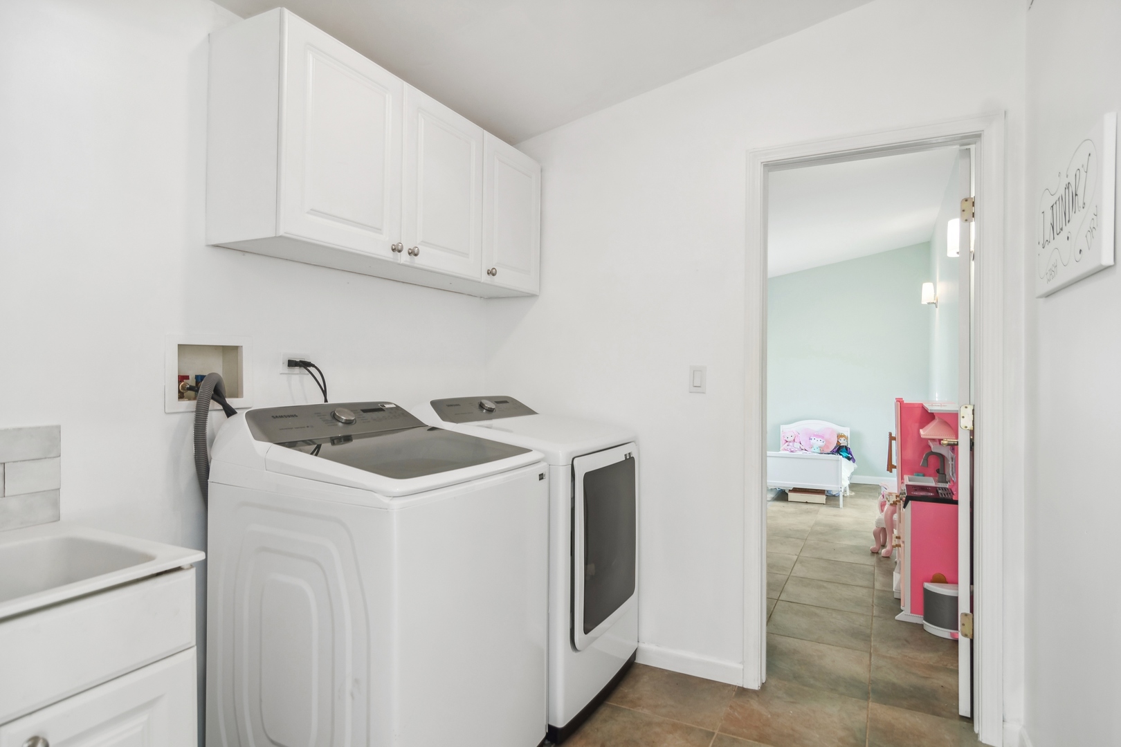 37 W Surrey Lane