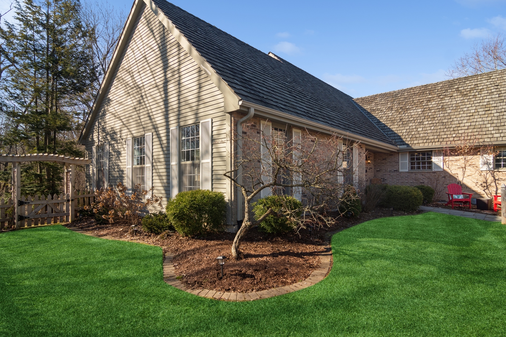 516 W Shady Lane