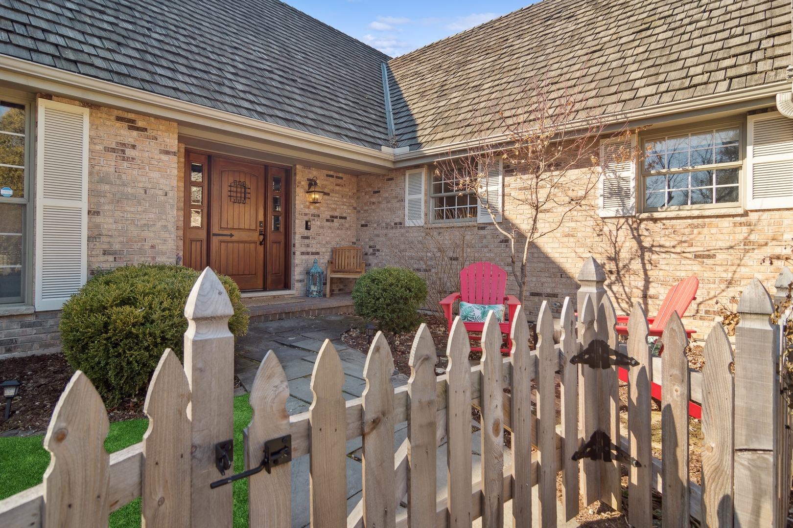 516 W Shady Lane