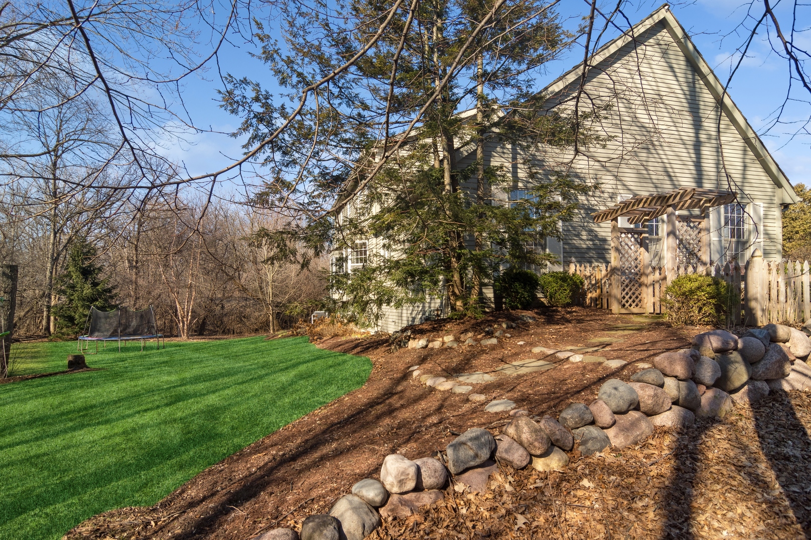516 W Shady Lane