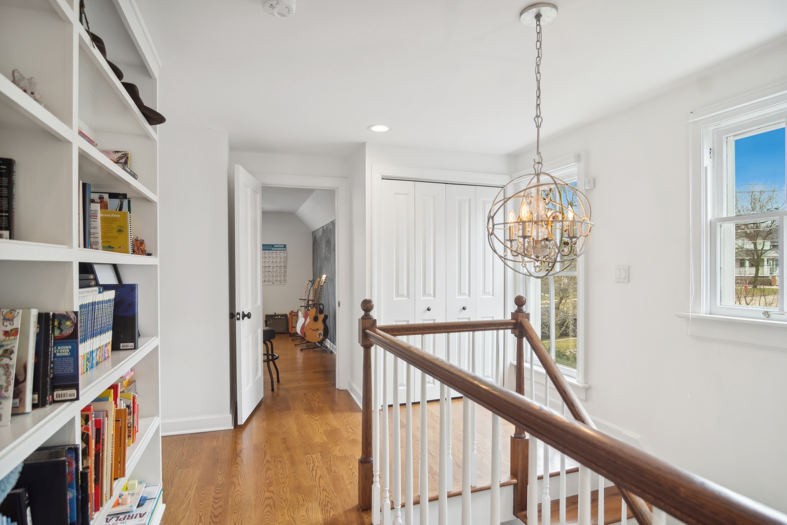 142 W Lake Street