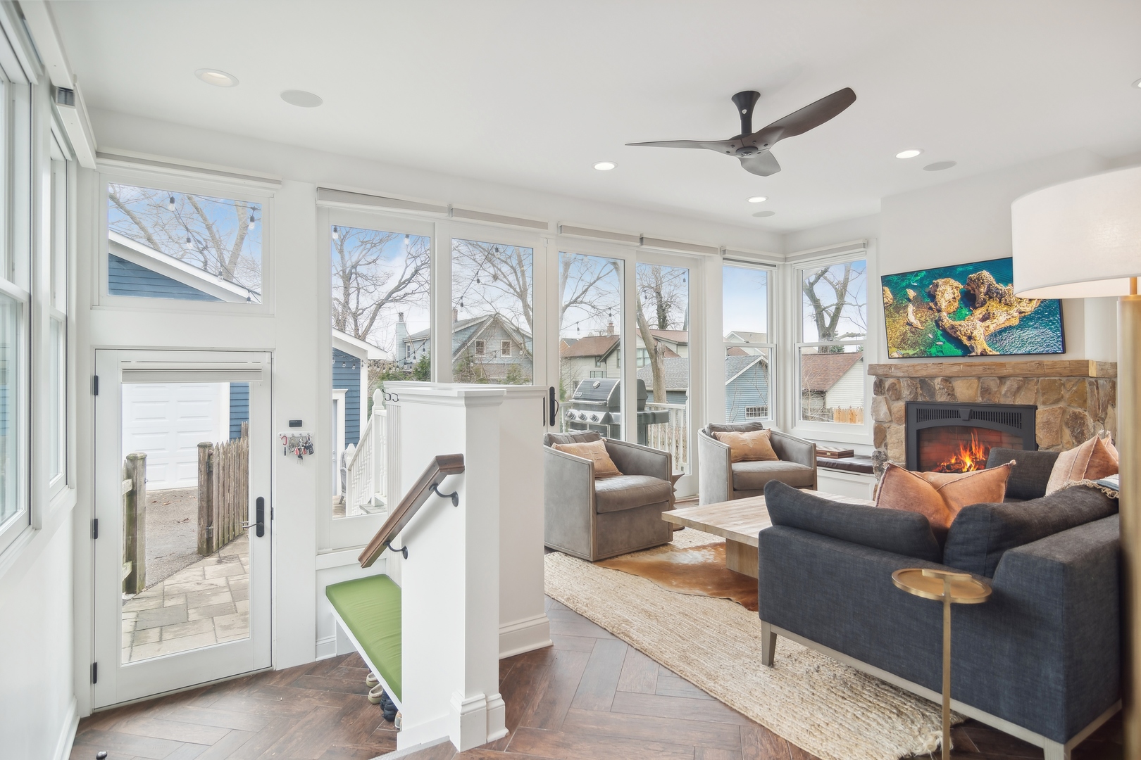 142 W Lake Street