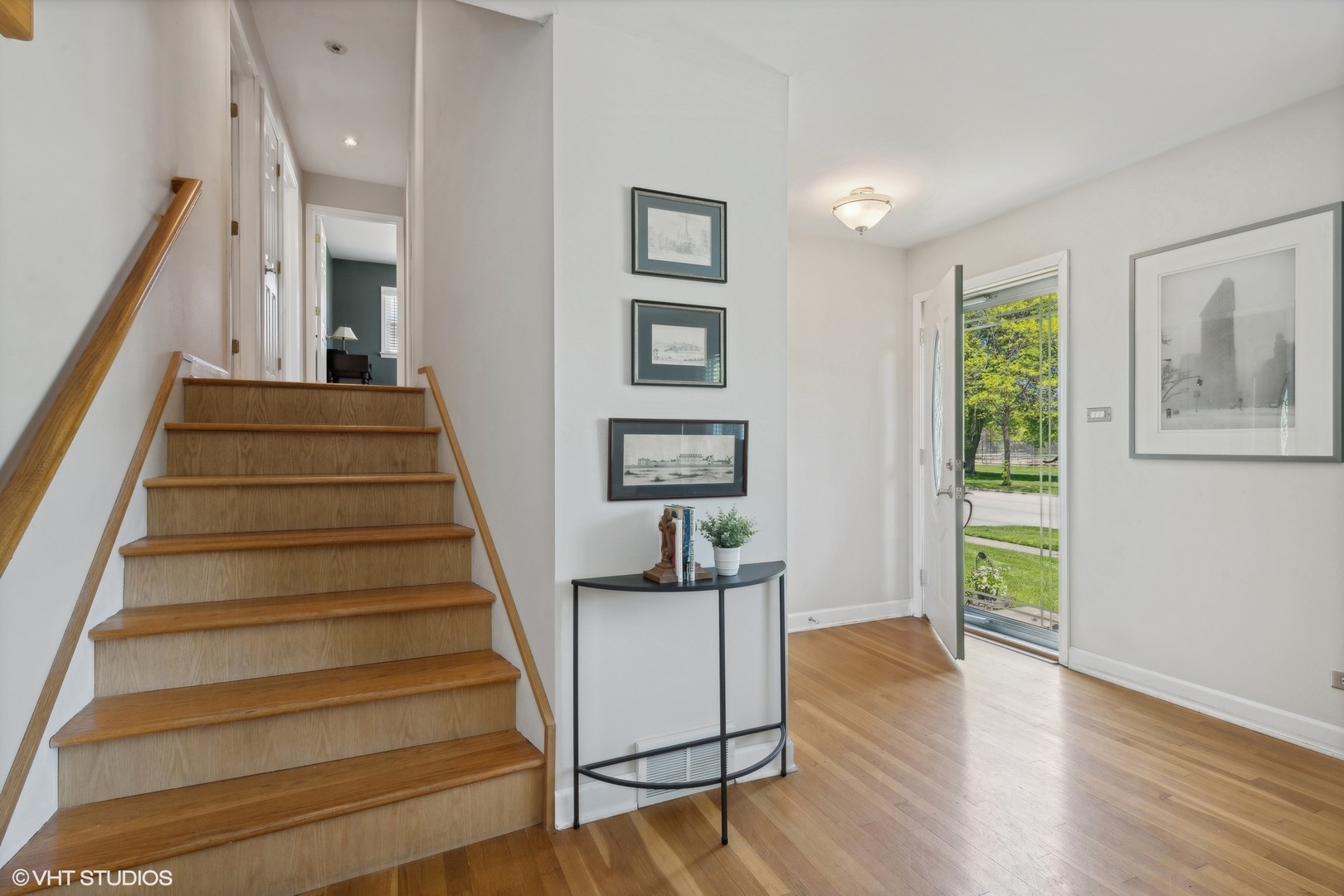 306 N Gibbons Avenue