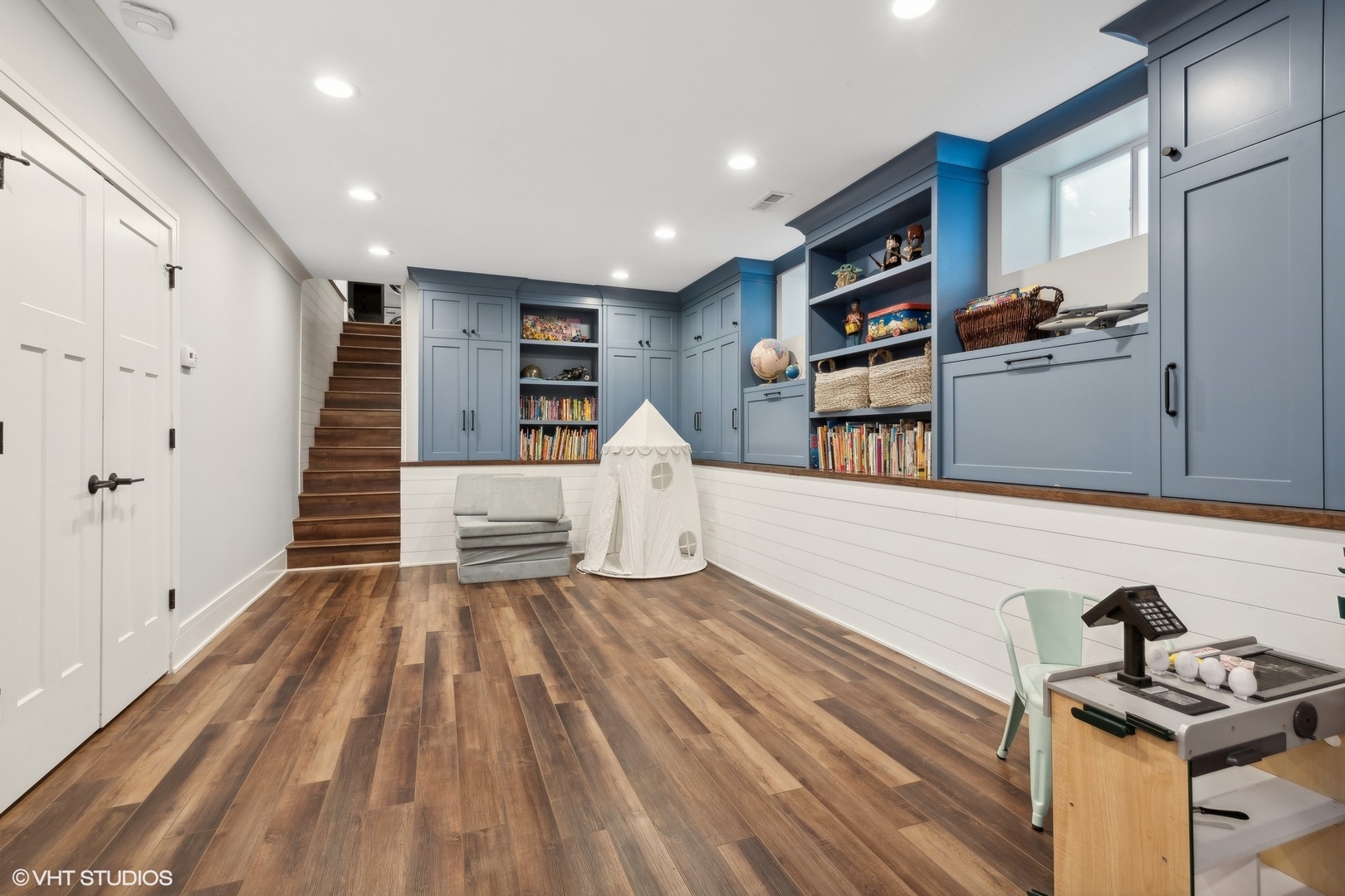 1715 S Edgar Street