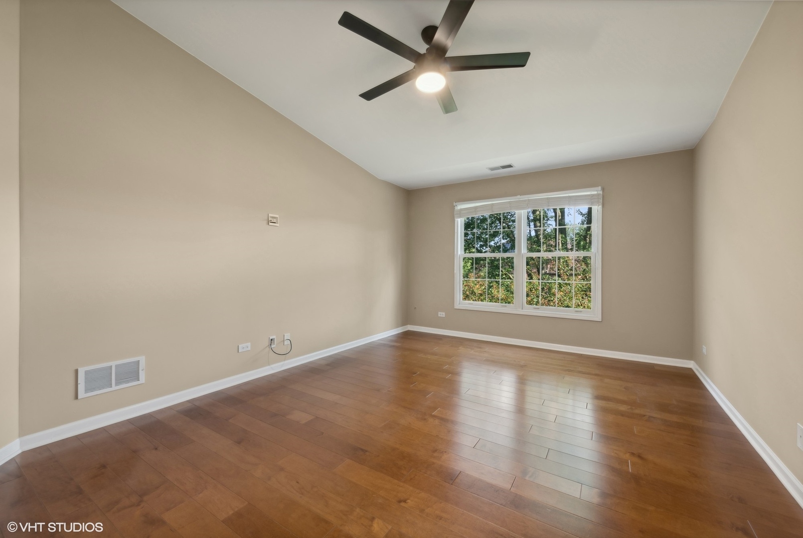 20 E Orchard Lane