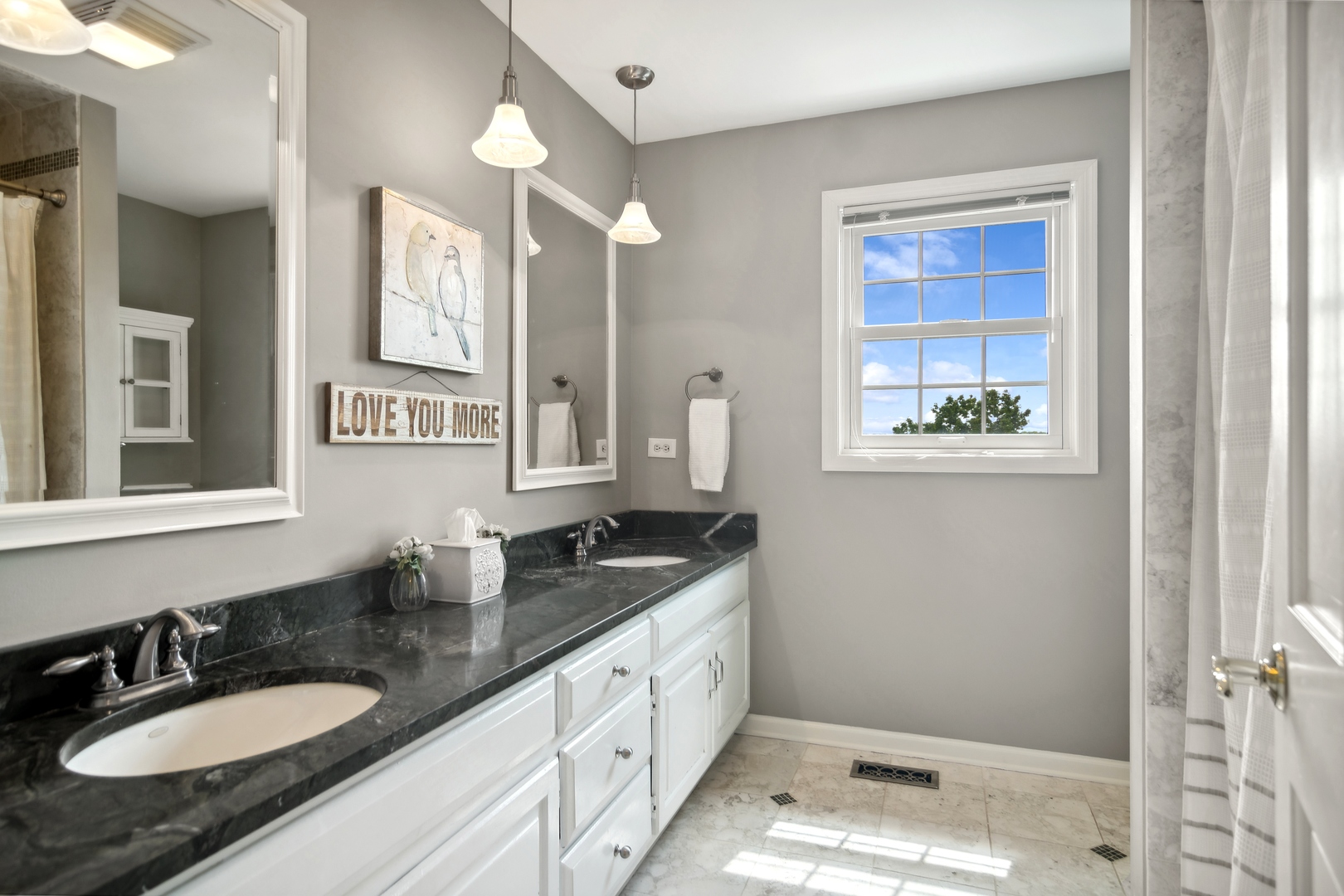 25333 N Cayuga Trail