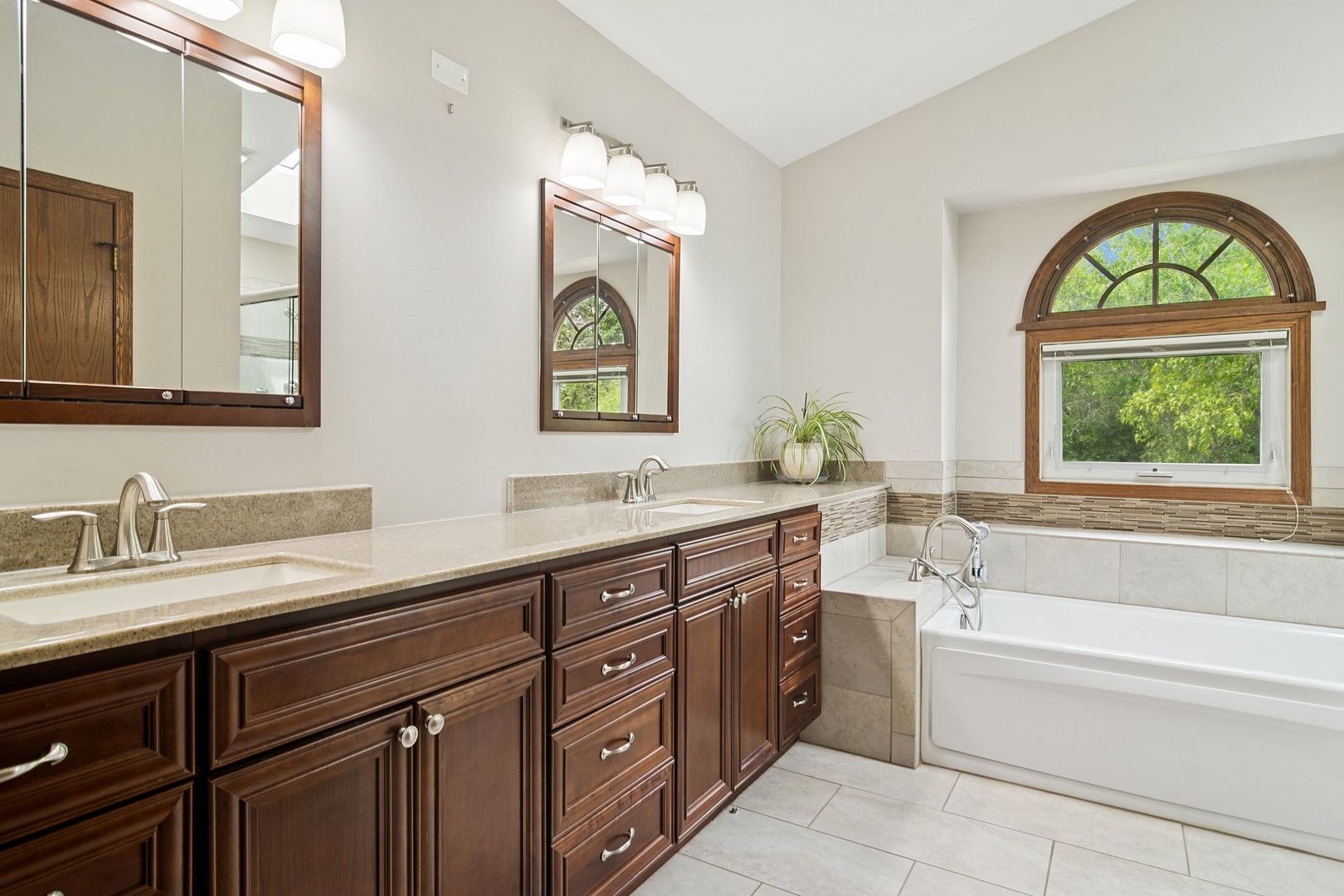 125 Lenox Court