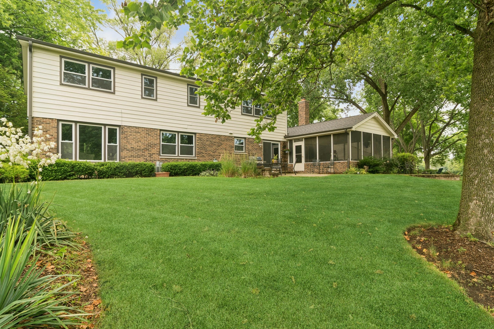 870 Georgetowne Lane