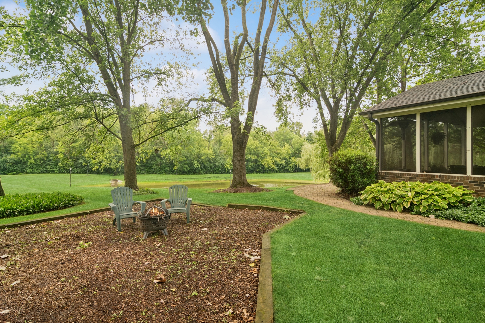 870 Georgetowne Lane