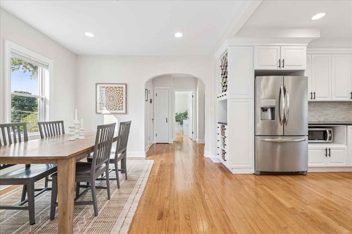 109 W Hillside Avenue