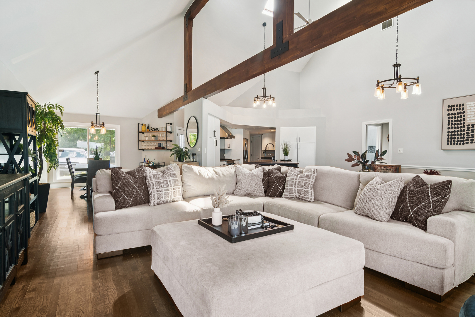 19330 W Lake View Avenue