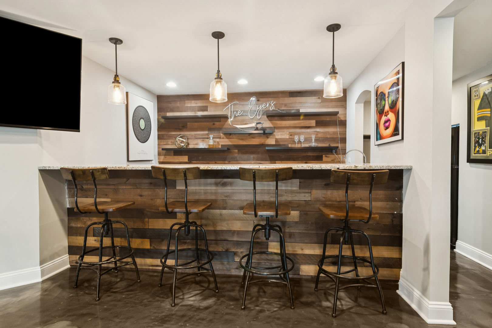 19330 W Lake View Avenue