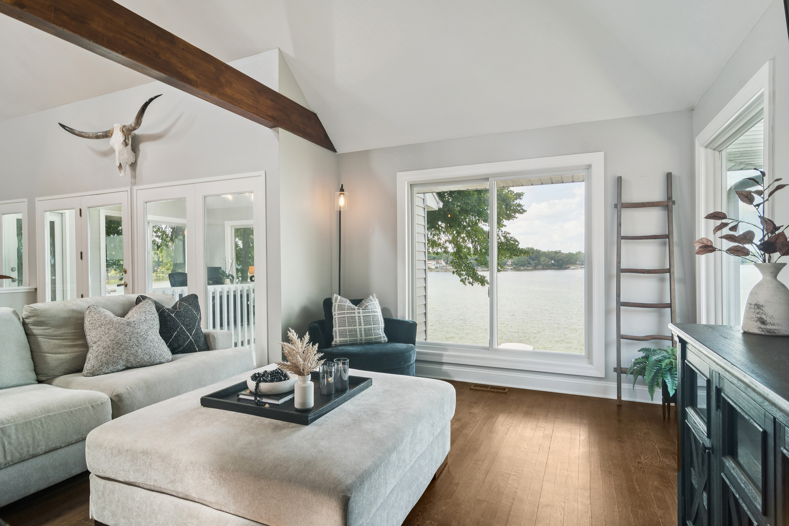 19330 W Lake View Avenue