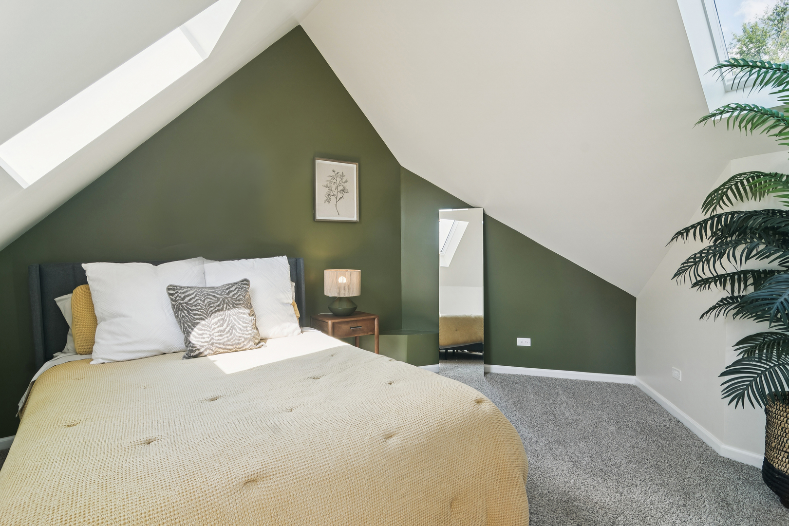 19330 W Lake View Avenue