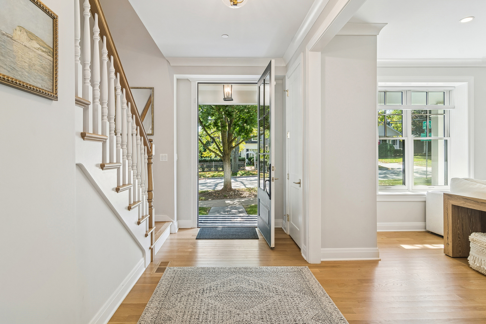 302 E Hillside Avenue