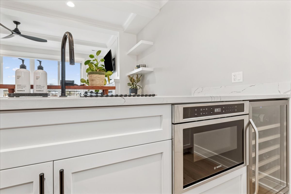 1922 W Belmont Avenue Unit: 3