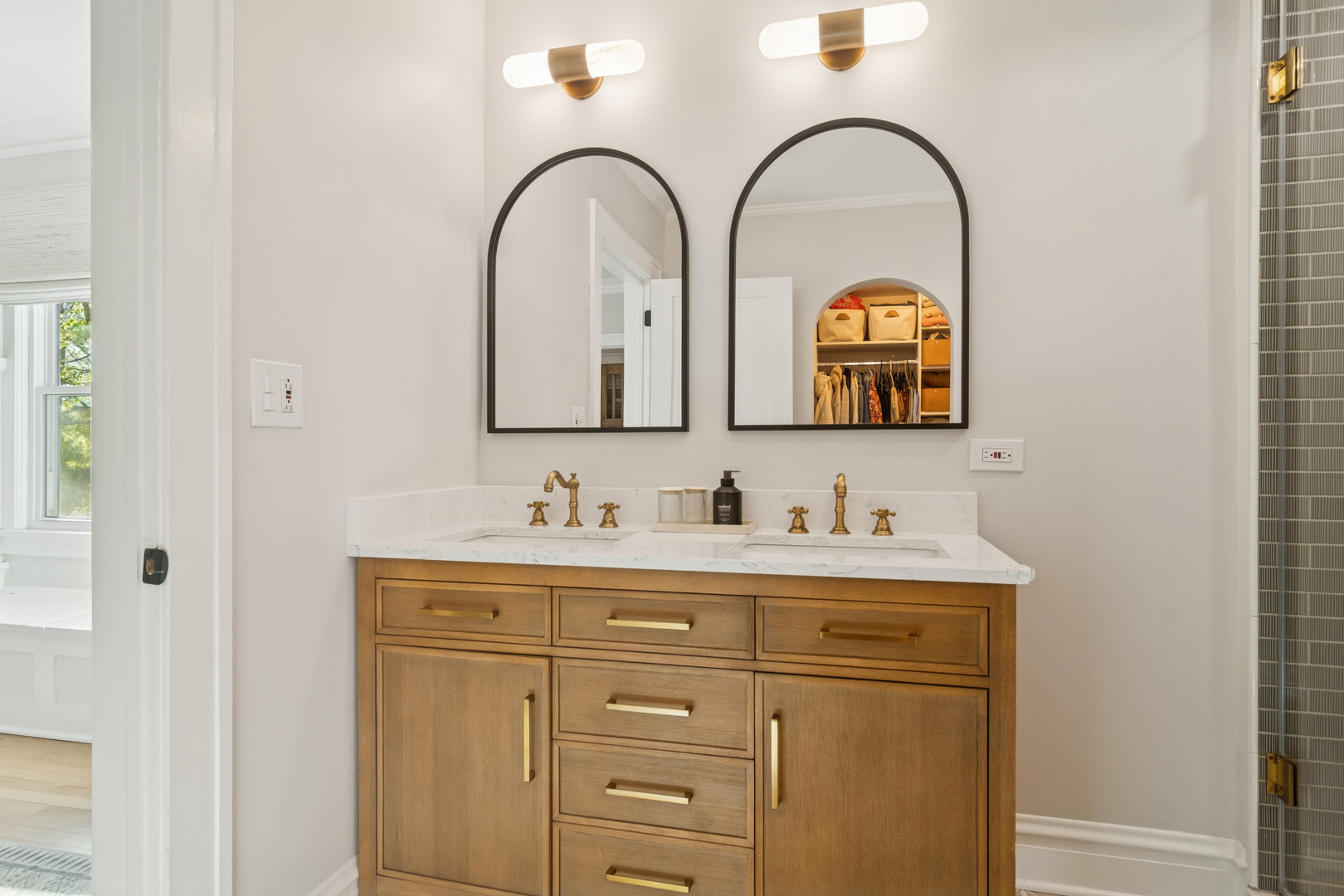 212 Washington Street