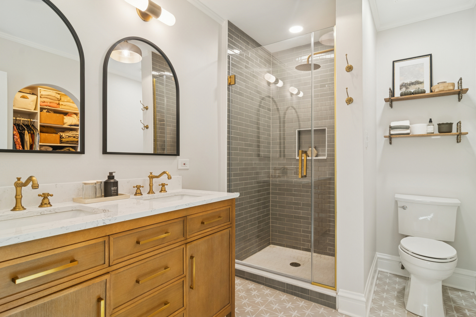 212 Washington Street