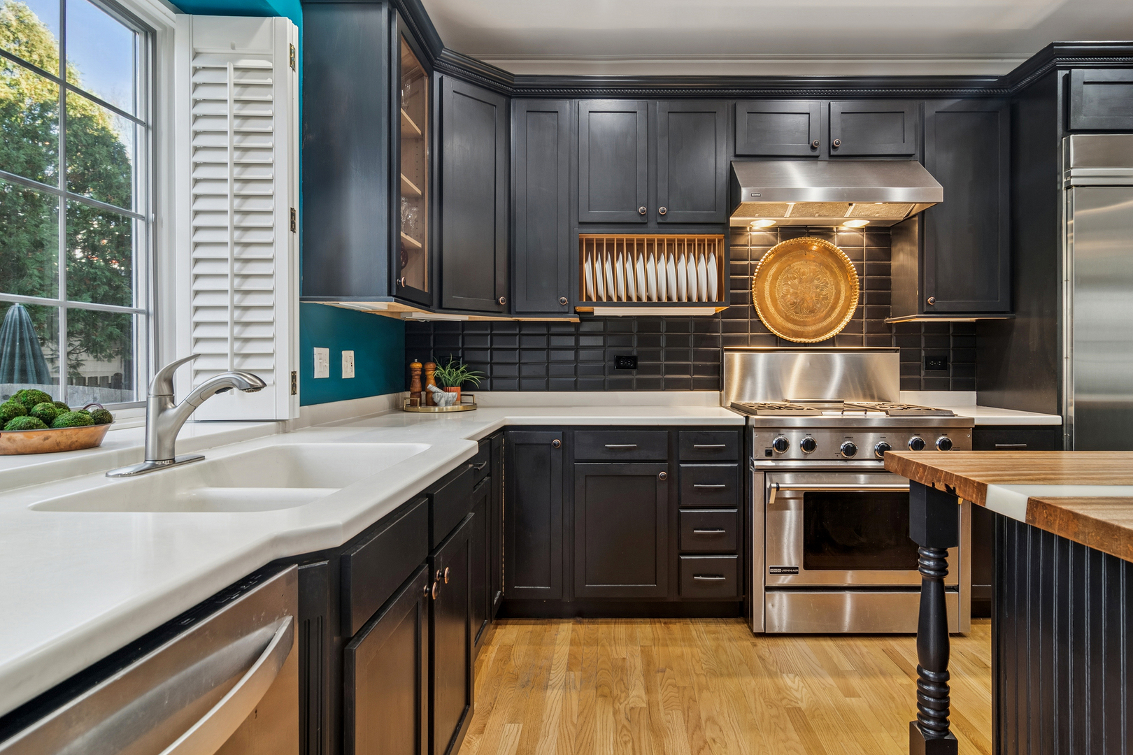 320 Washington Street