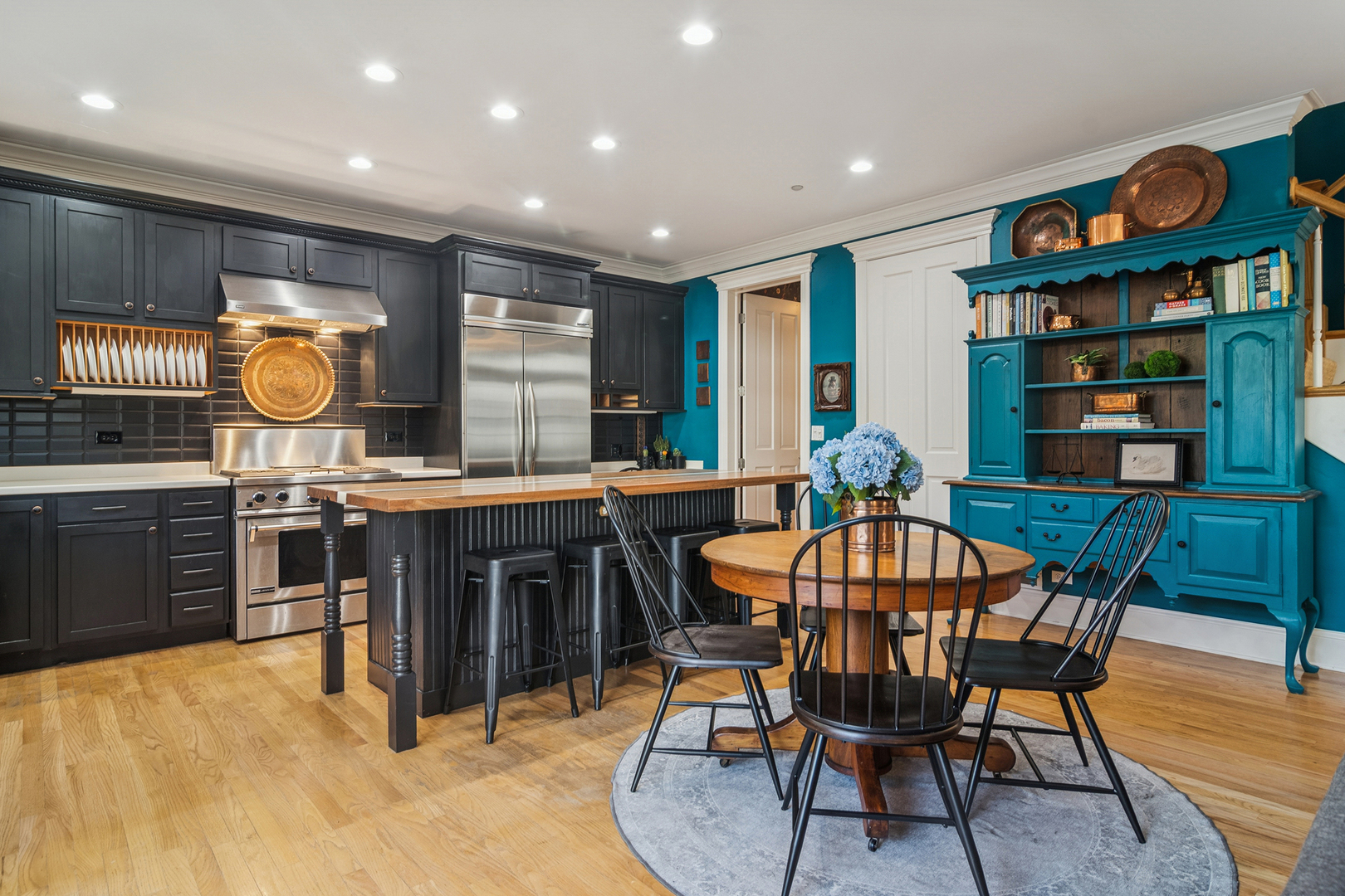 320 Washington Street