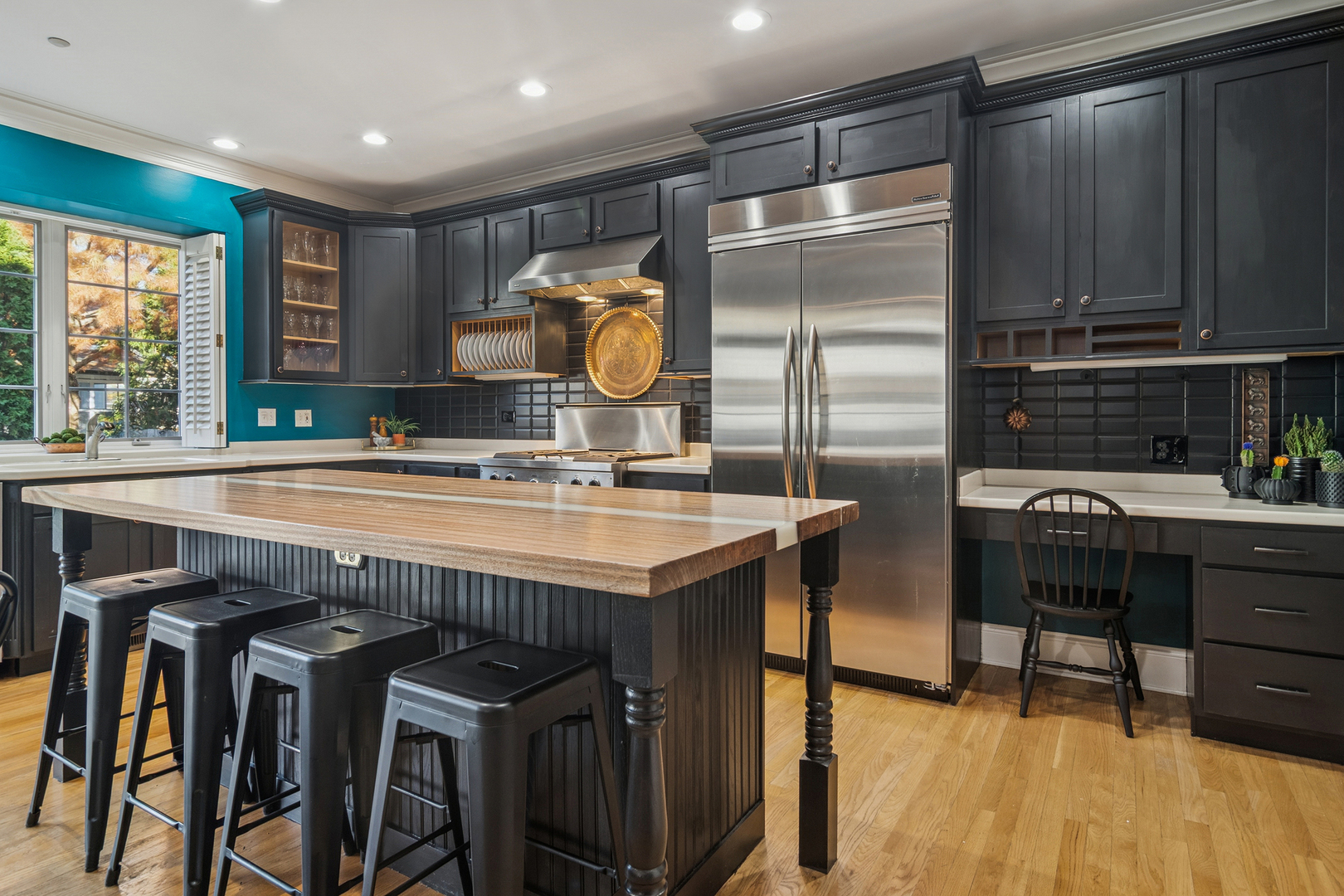 320 Washington Street