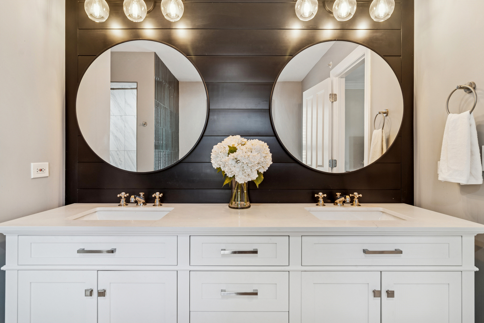 320 Washington Street