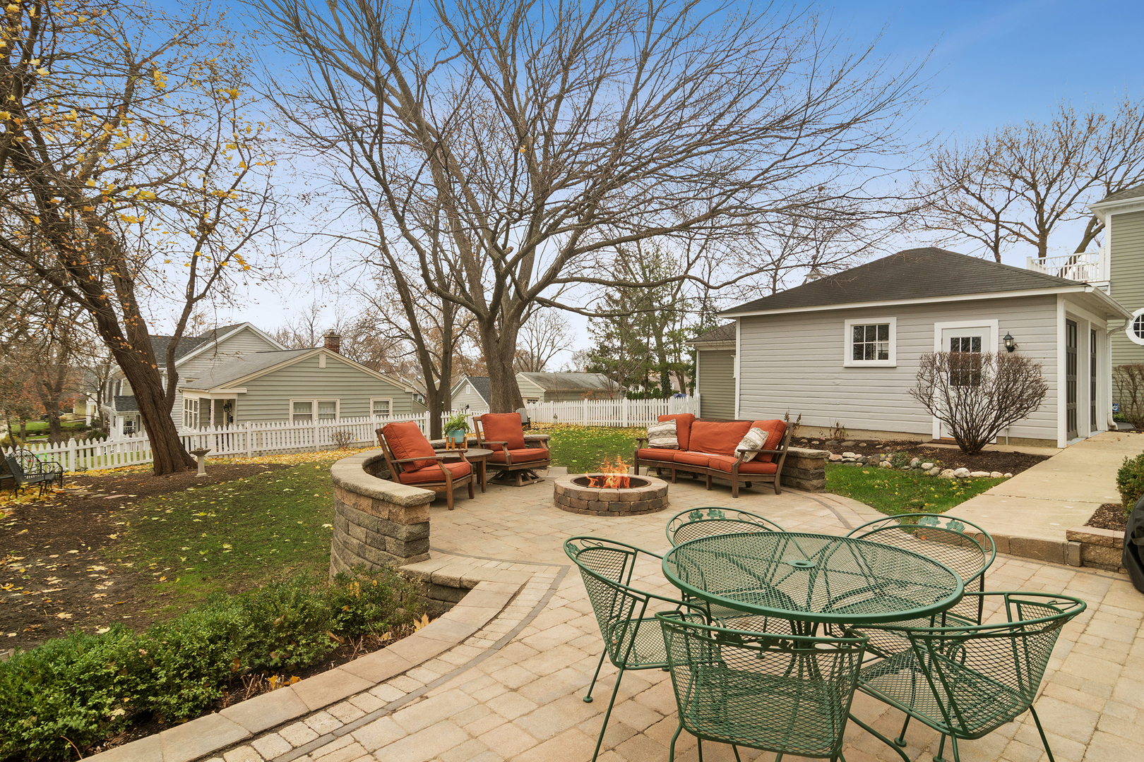 202 E Hillside Avenue
