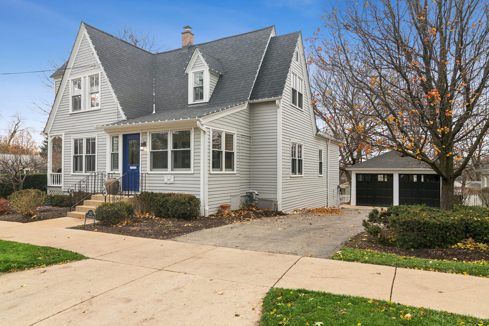 202 E Hillside Avenue