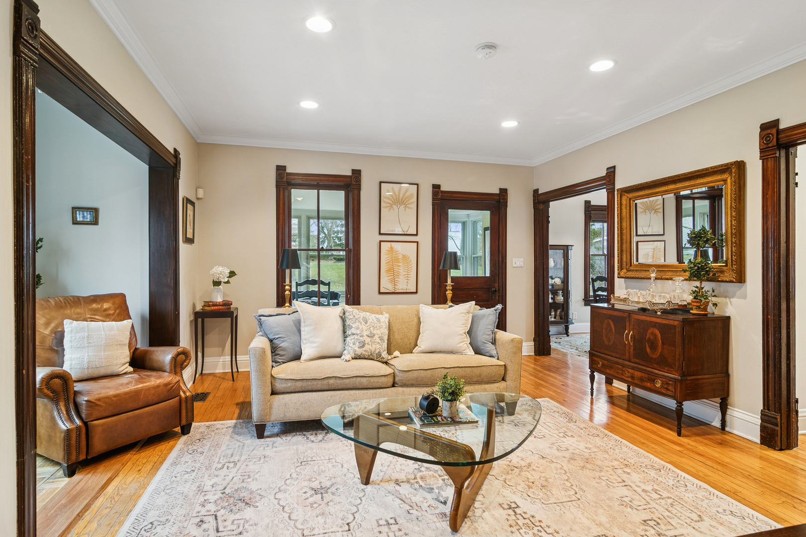 202 E Hillside Avenue