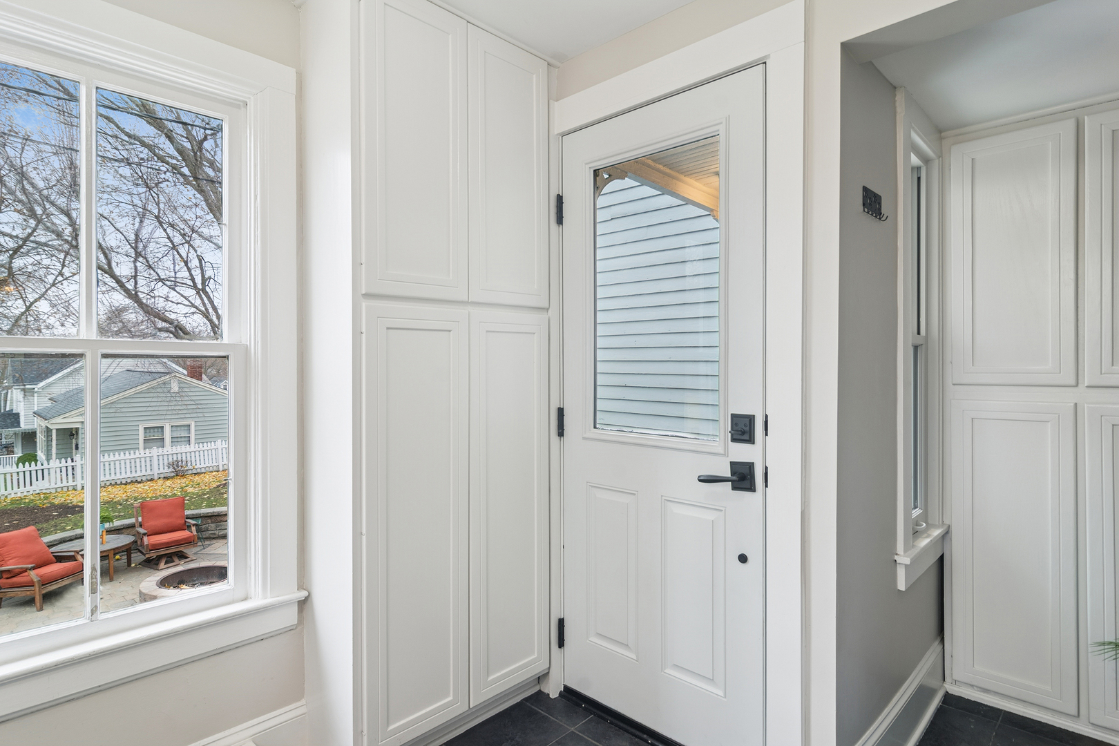 202 E Hillside Avenue