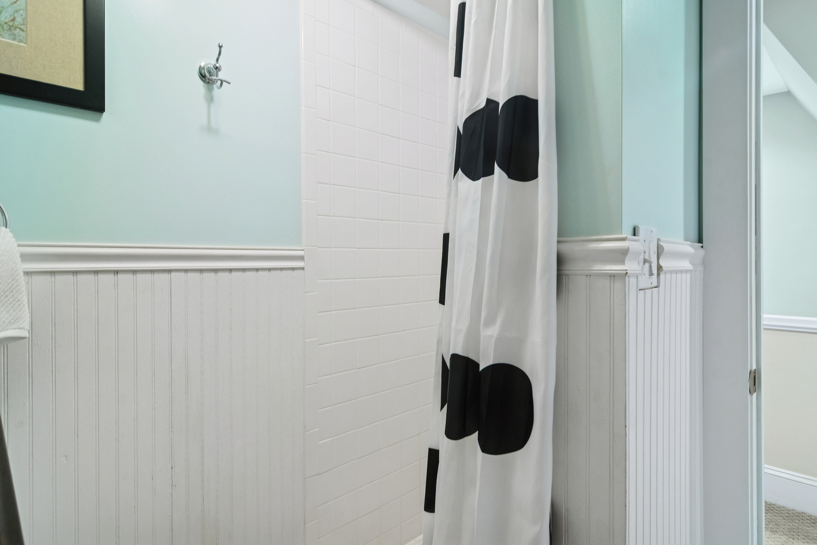 202 E Hillside Avenue