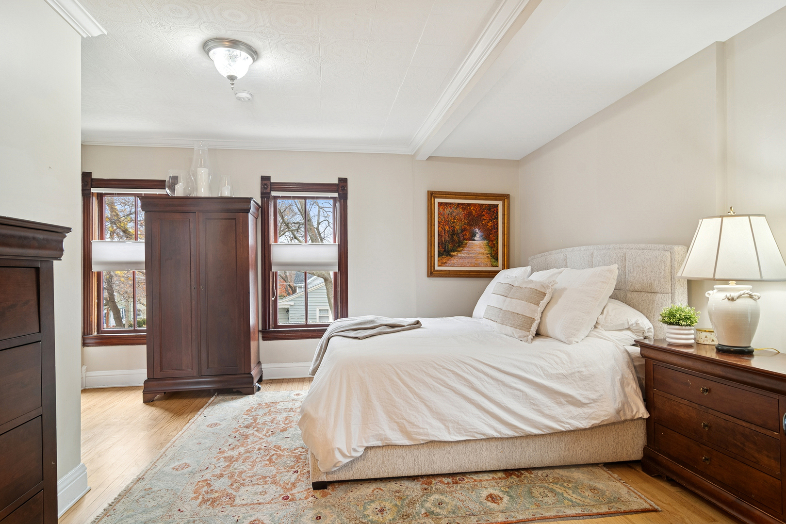 202 E Hillside Avenue