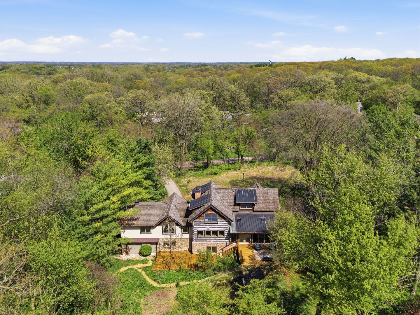62 E Surrey Lane