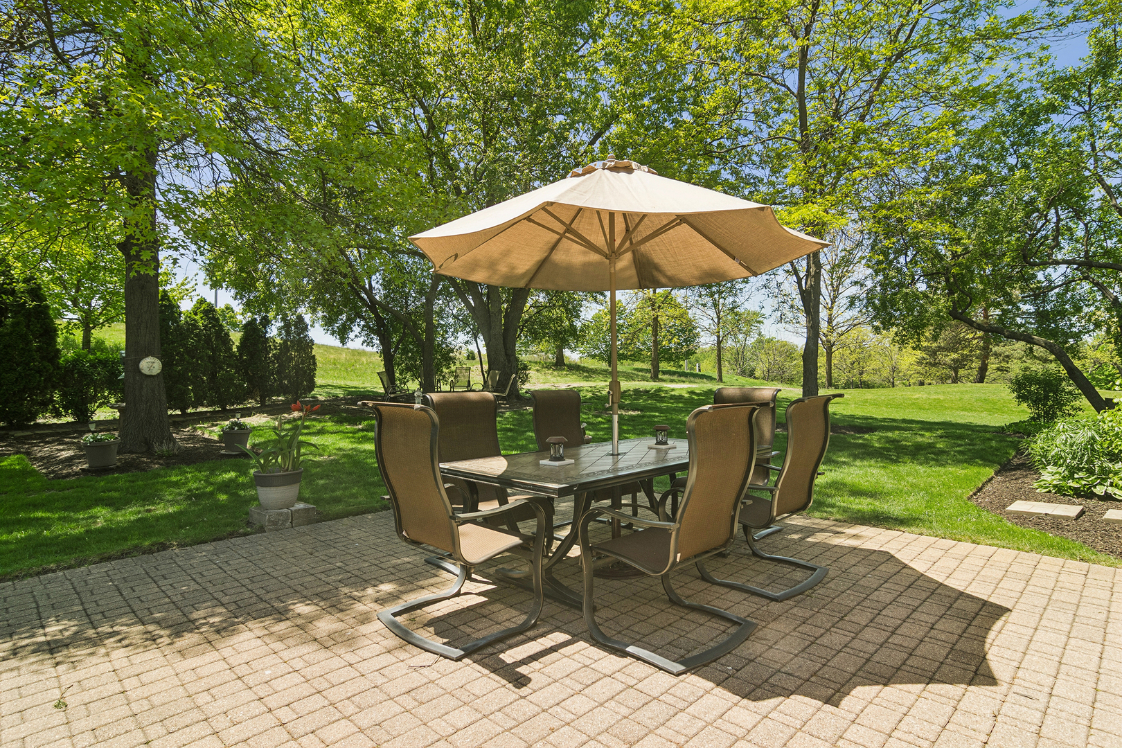 135 Hillcrest Court