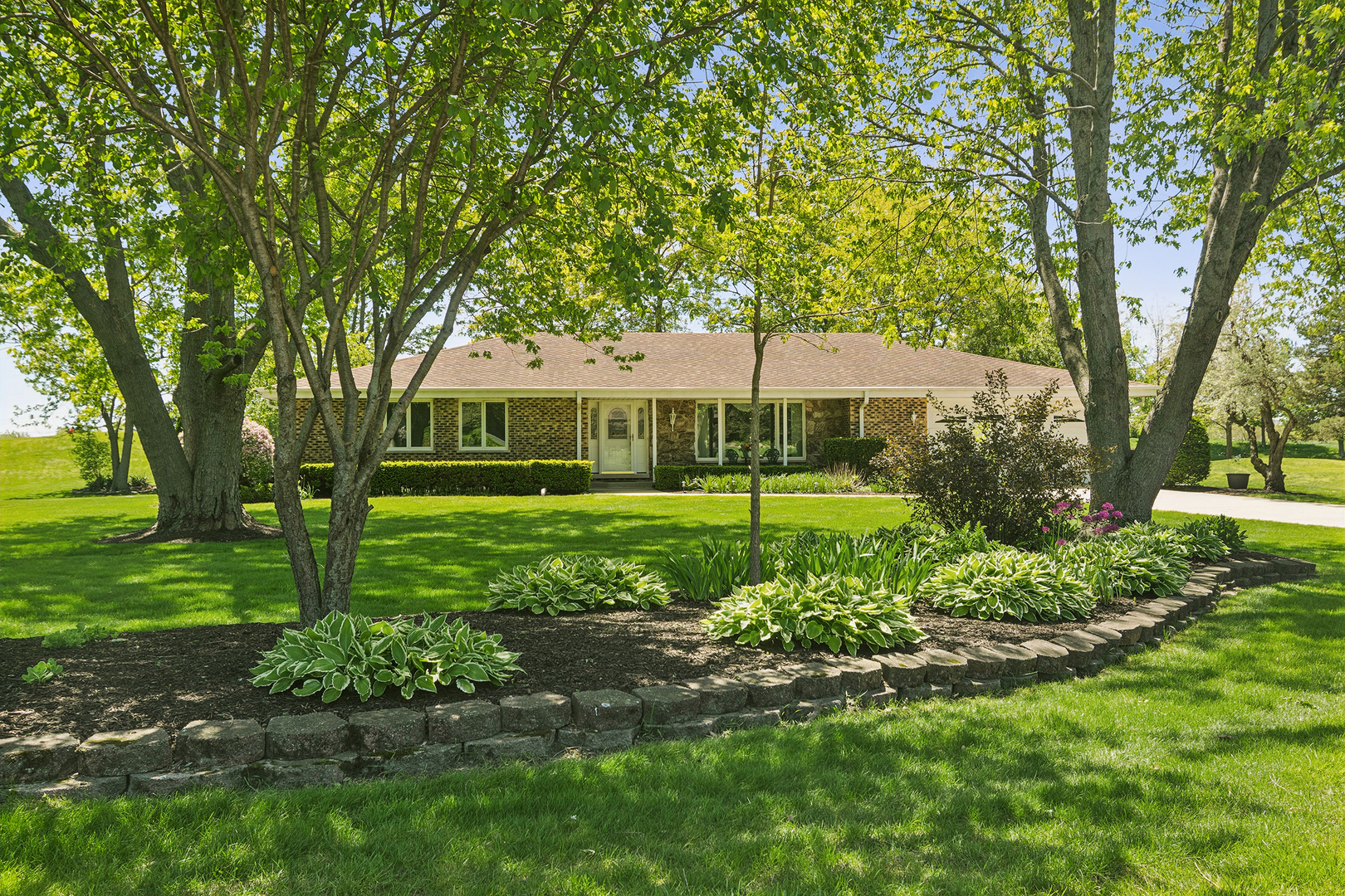 135 Hillcrest Court