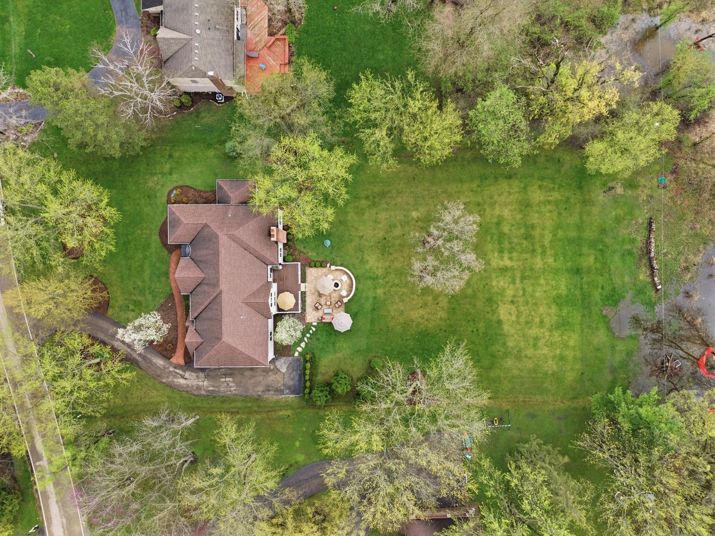 425 BROOKMONT Lane