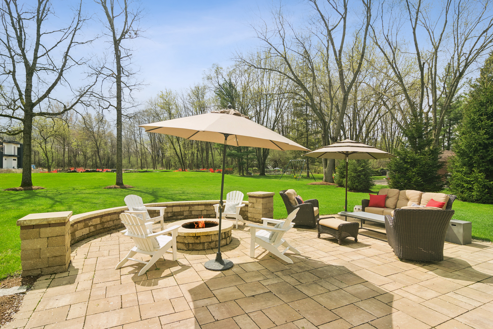 425 BROOKMONT Lane
