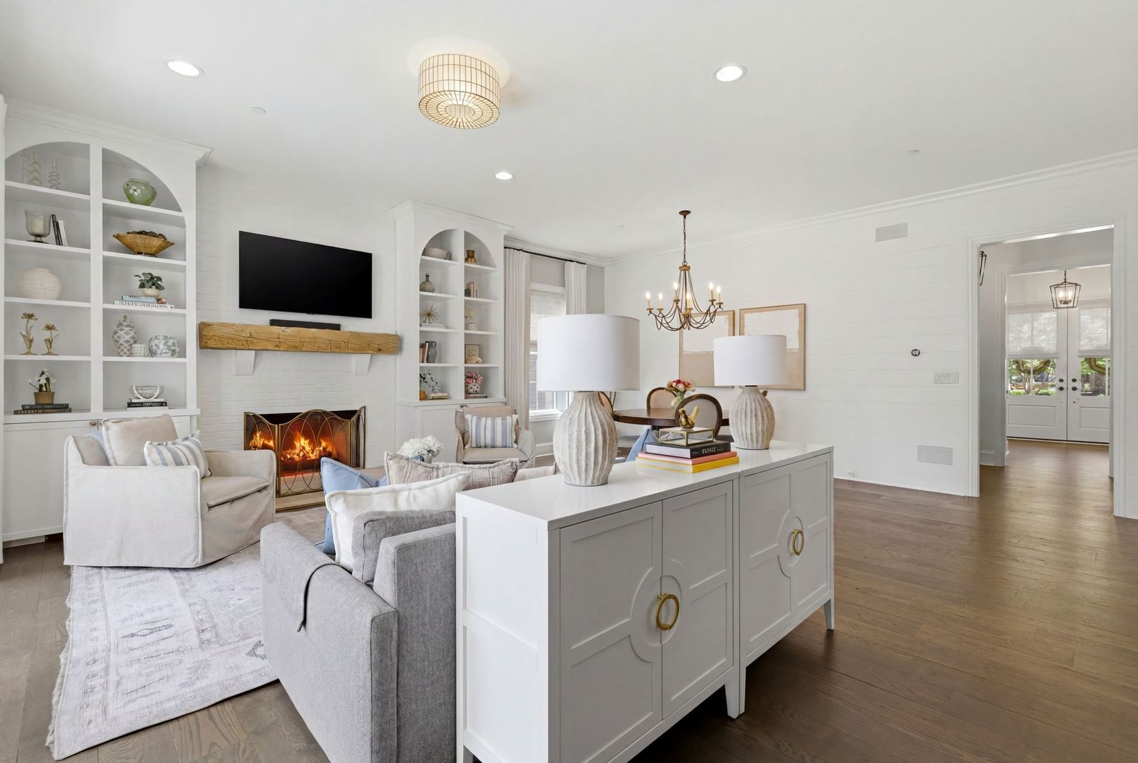 307 E Hillside Avenue
