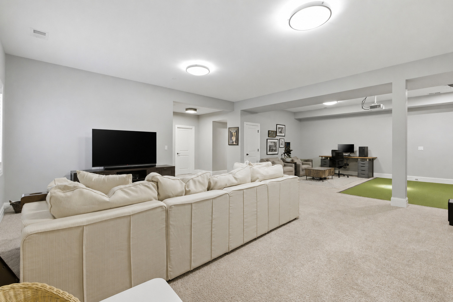 307 E Hillside Avenue