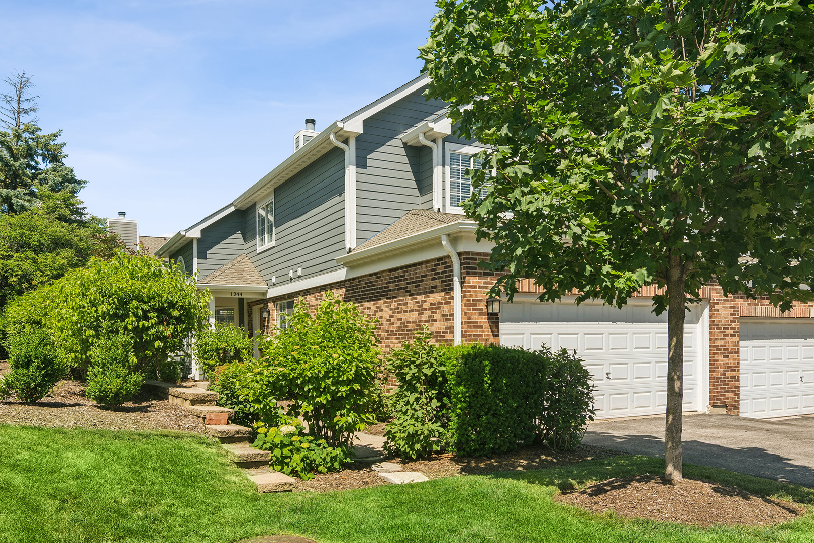 1244 S PARKSIDE Drive