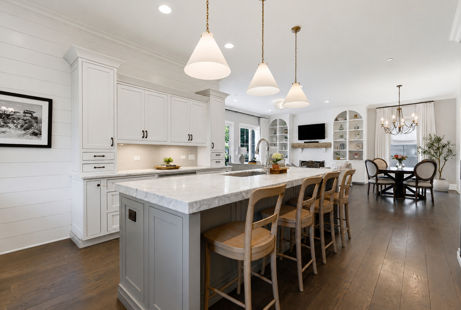 307 E Hillside Avenue