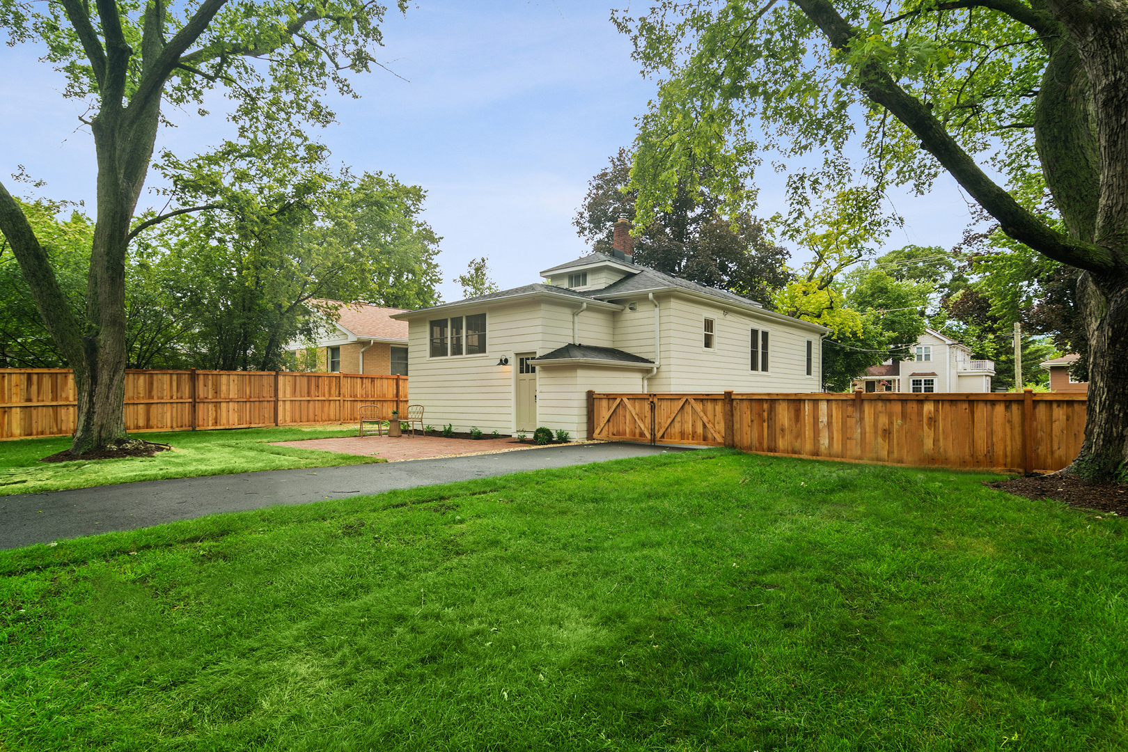 209 Raymond Avenue
