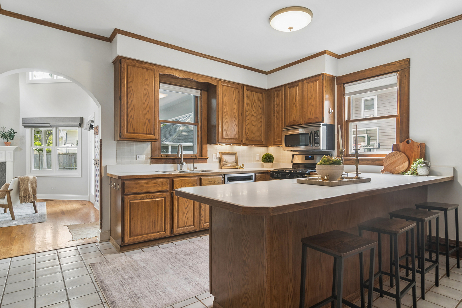 135 W Russell Street