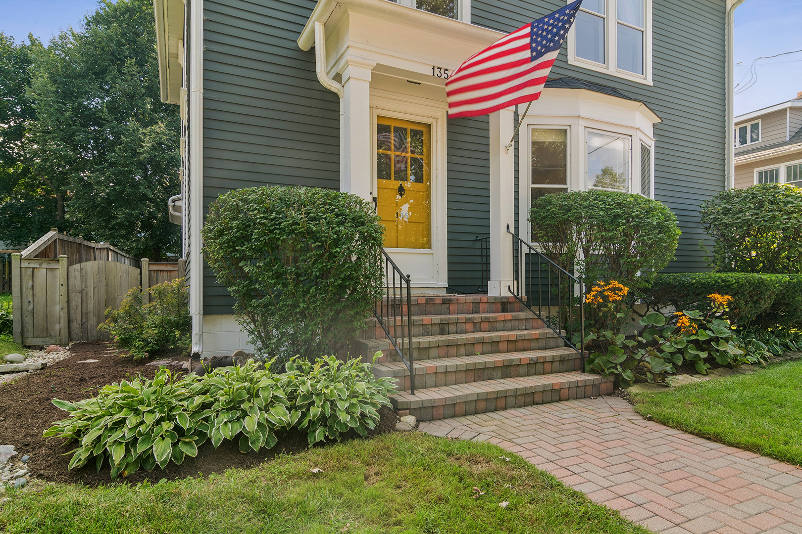 135 W Russell Street