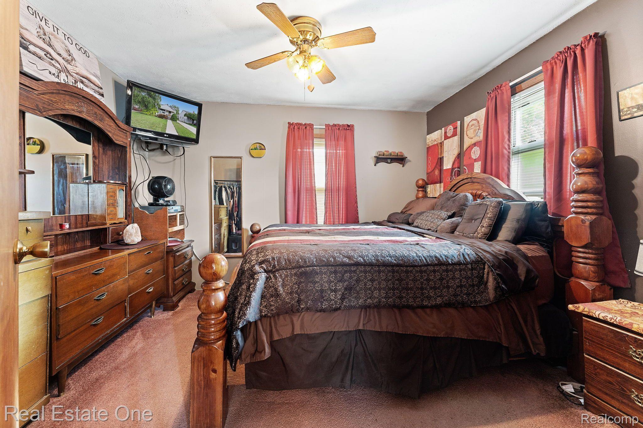 13219 MULBERRY Street