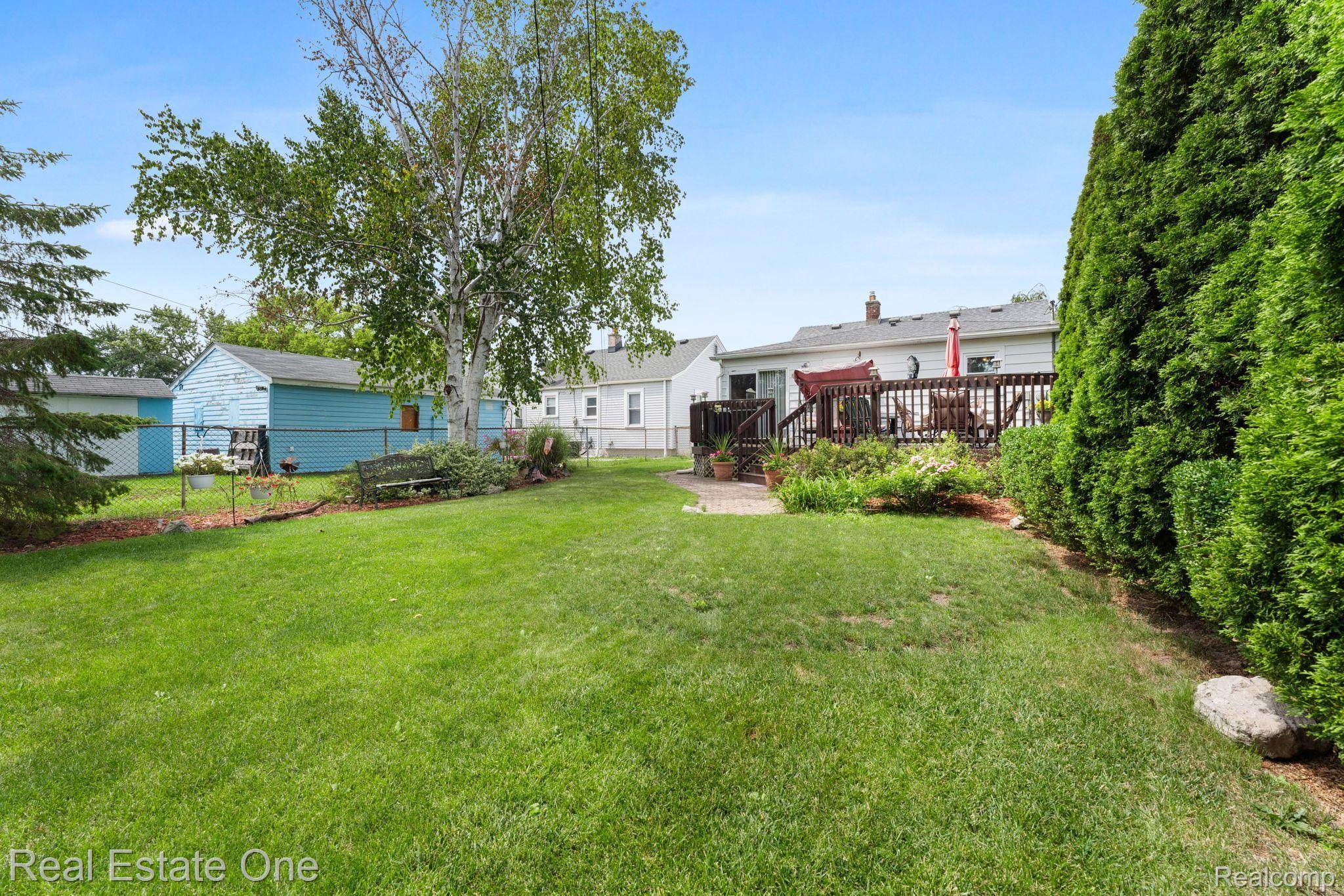 13219 MULBERRY Street
