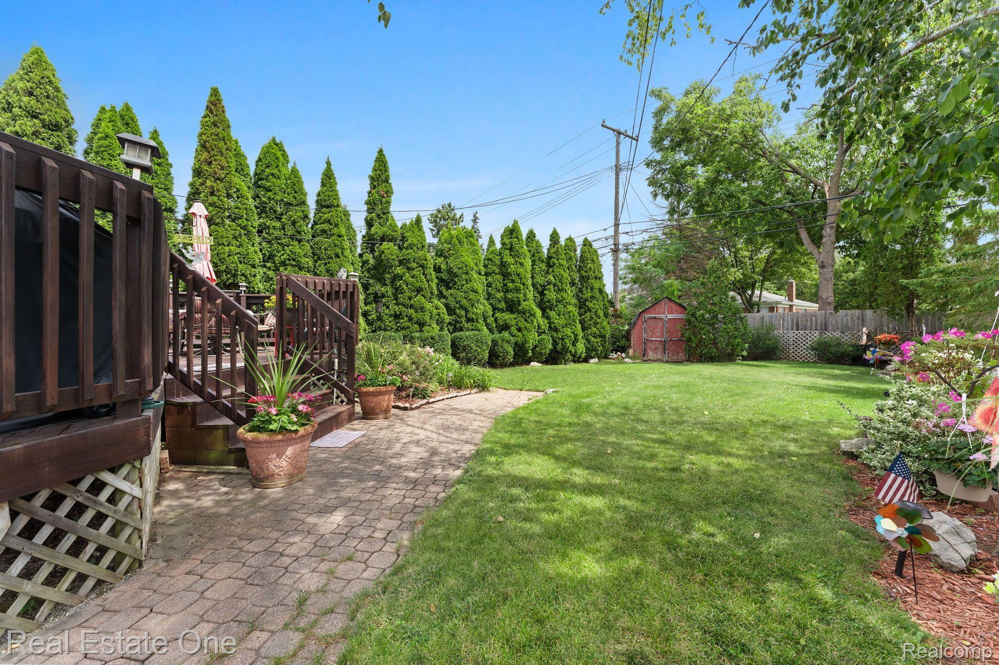 13219 MULBERRY Street